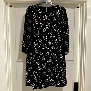 Ann Taylor dress in perfect condition